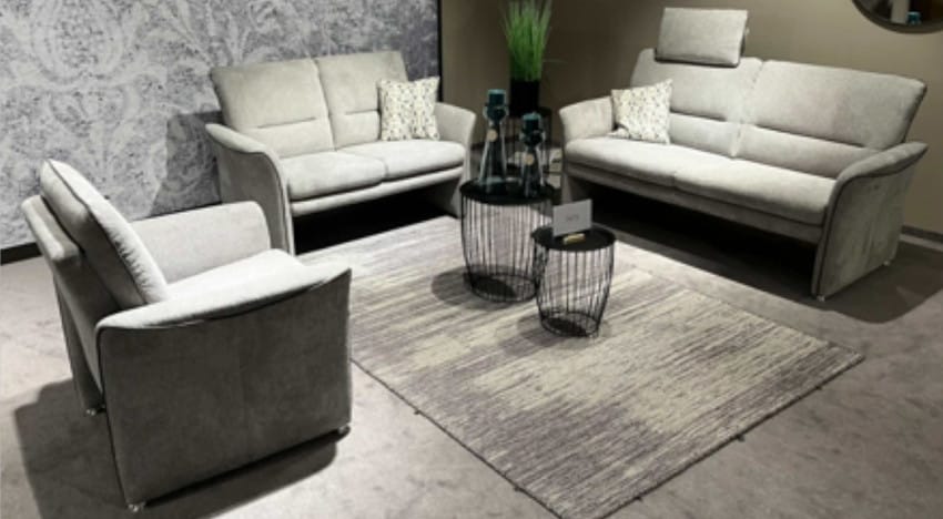 Ponsel 473 Dubai